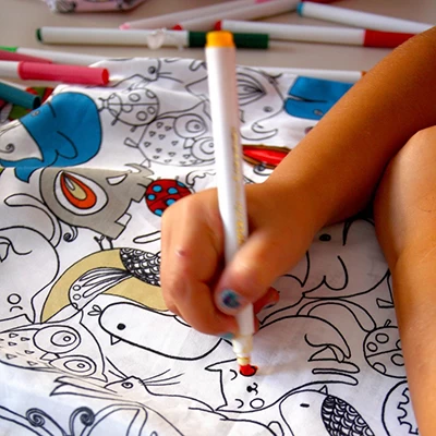 Disegna la tua maglietta personalizzata con le tue grafiche Disegna la tua maglietta personalizzata con le tue grafiche